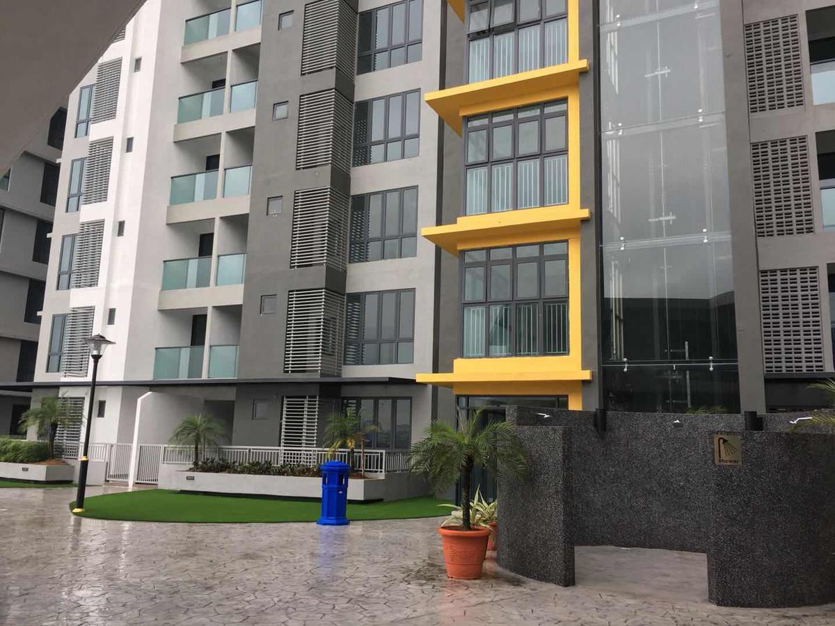 Silk Sky Residence Сери Кембанган Екстериор снимка