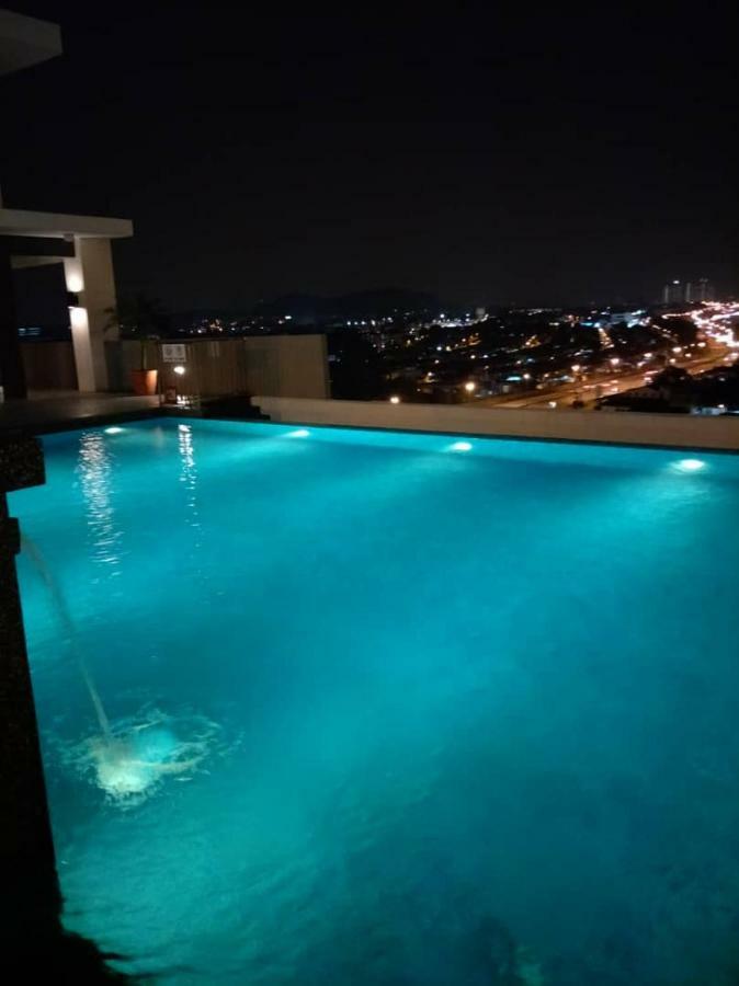 Silk Sky Residence Сери Кембанган Екстериор снимка